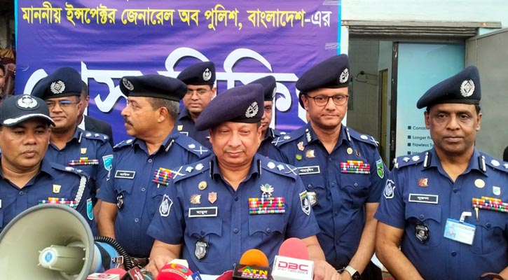 মানুষ গন্তব্যে পৌঁছানো পর্যন্ত সড়কে পুলিশ থাকবে: আবদুল্লাহ আল মামুন